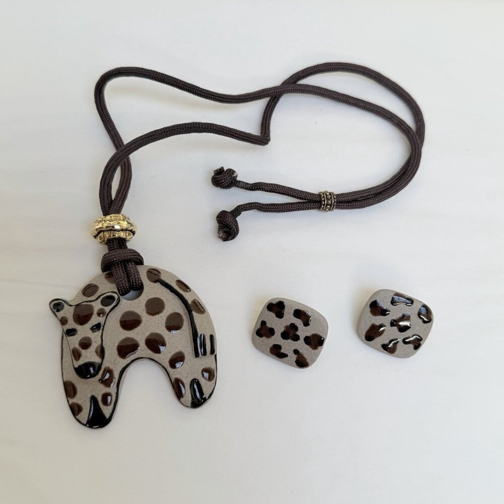 Vintage Ceramic‎ Cat Cheetah Calderon Signed Necklace Clip On Earrings Set Gift